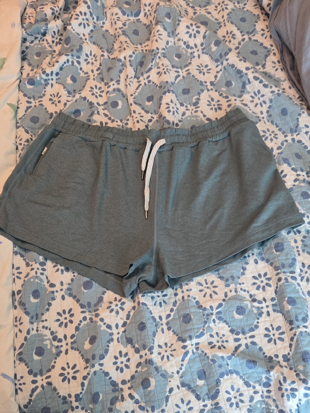 Vuori Women’s Halo Drawstring Shorts — Slate Teal